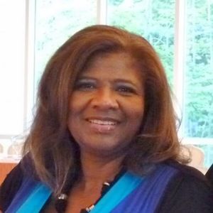 Meet your Posher, Yvette